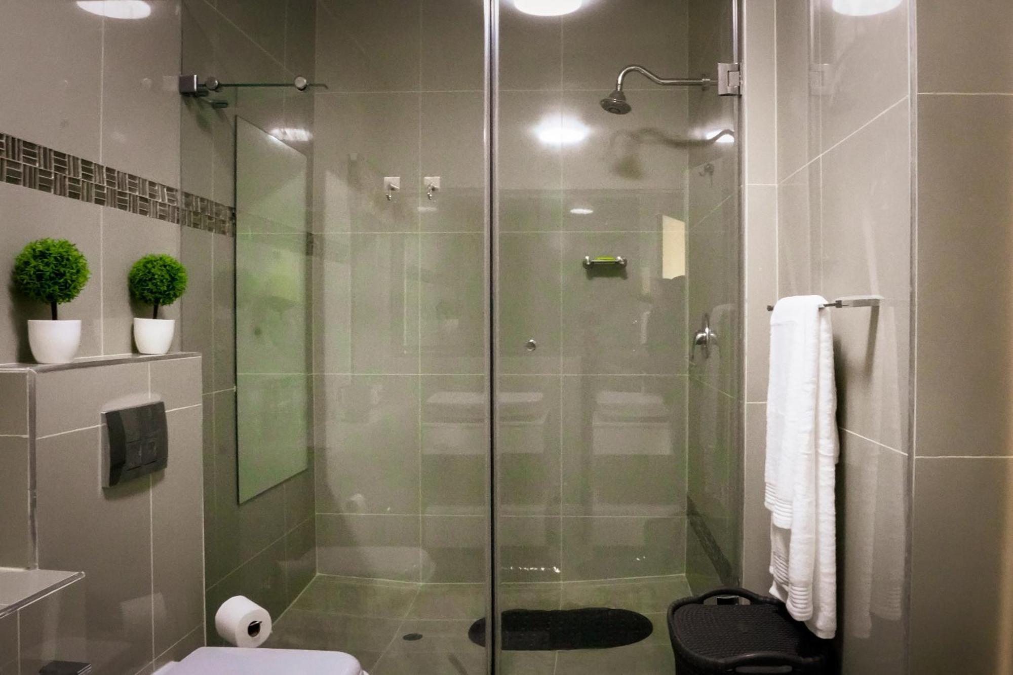 Knightsbridge Luxury Escape * Cape Town