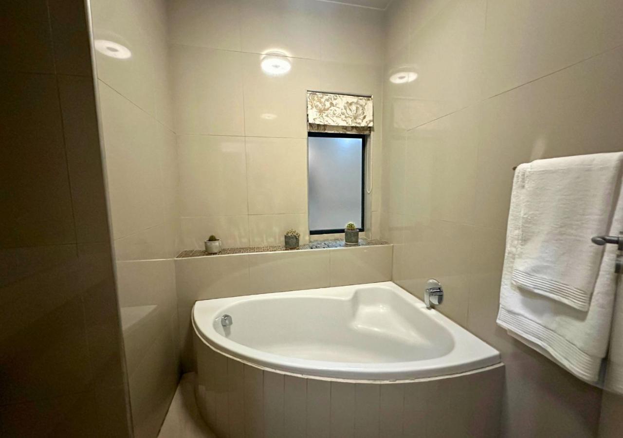Knightsbridge Luxury Escape Apartment Cape Town
